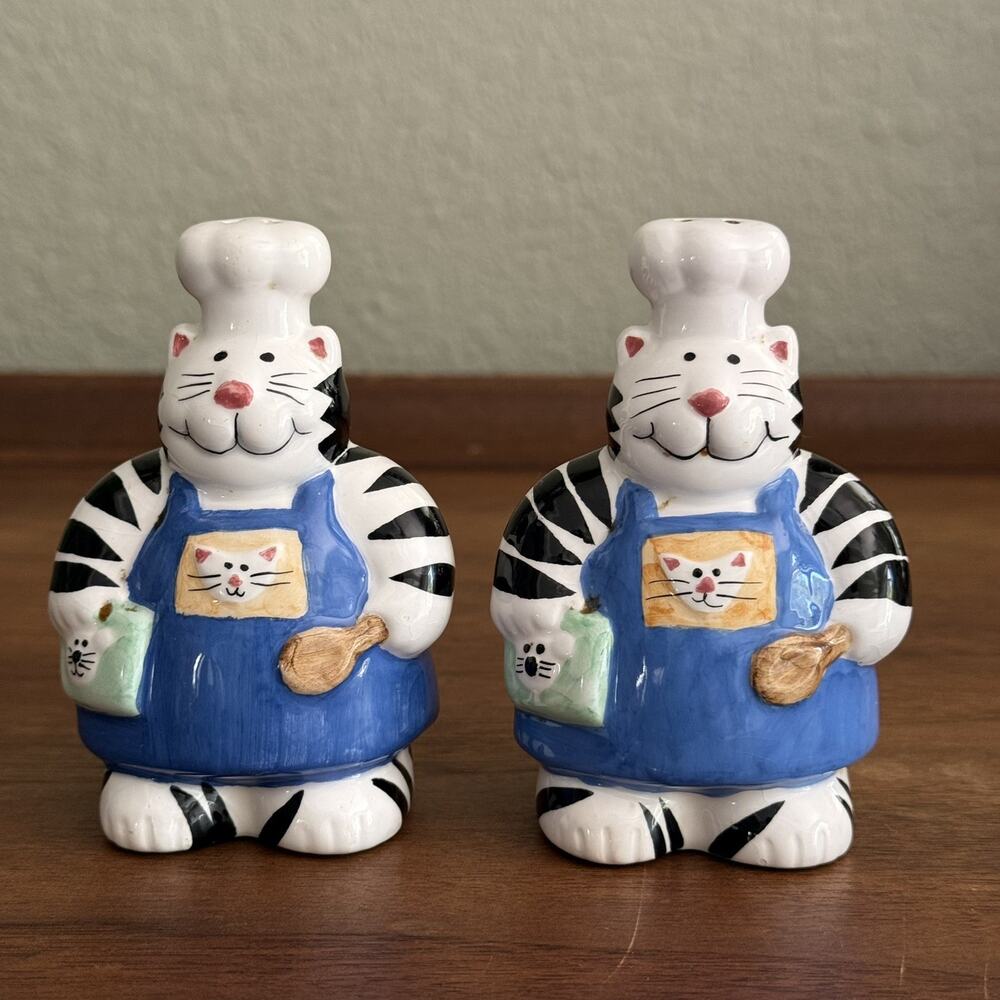 Vintage Coco Dowley Cat Chef Salt & Pepper Shakers